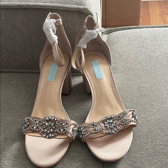 Betsey Johnson Pink Embellished Heels - Picture 1 of 2